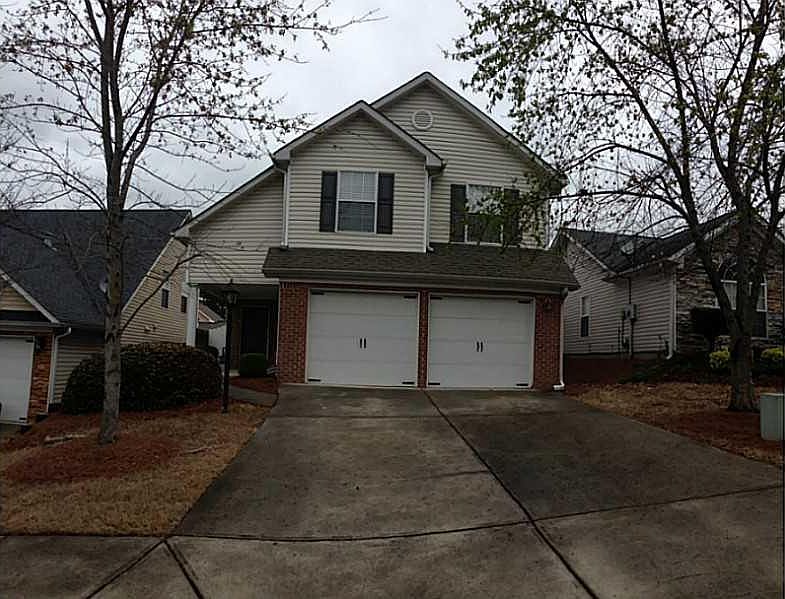 1st image of 811 River Hill Dr