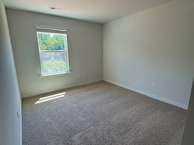 764 14th Avenue Ct NE — Photo 2
