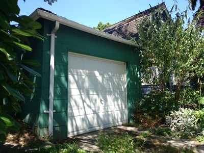 2002 10th Ave E, Seattle, WA, 98102