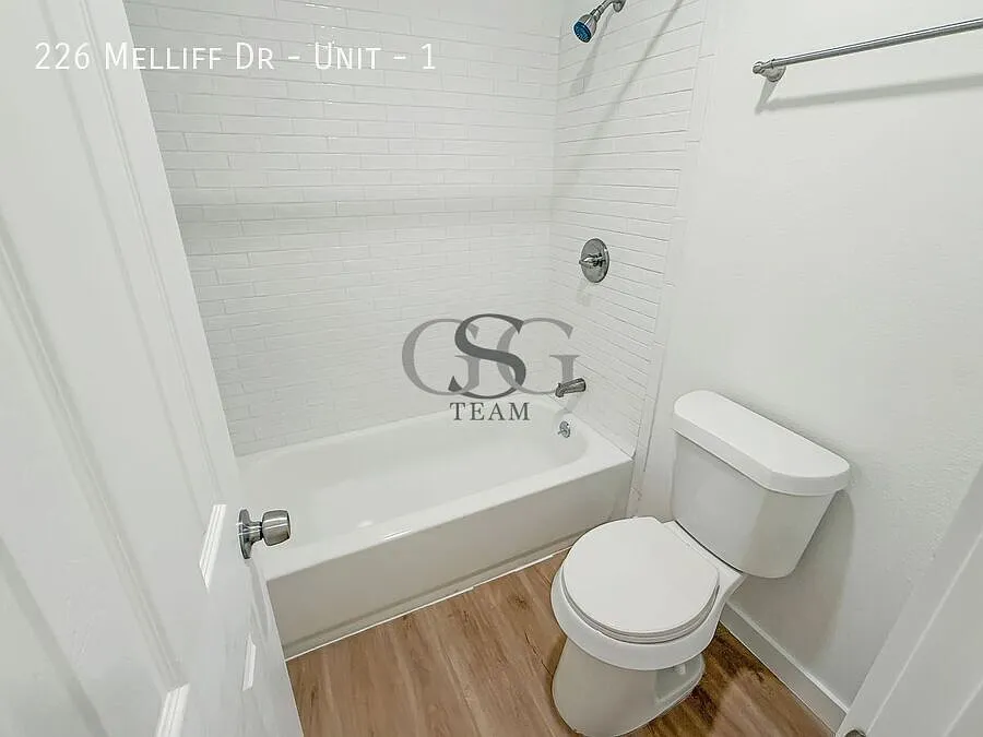 Move-In Ready 2BR Duplex — Photo 3