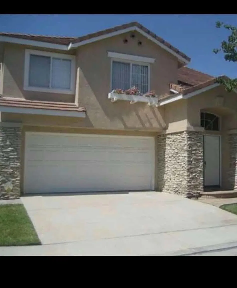 1541 E Autumnridge Ct — Photo 1
