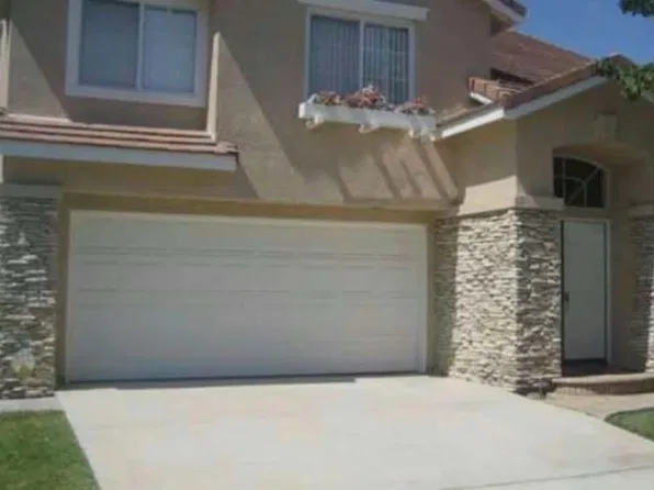 1541 E Autumnridge Ct, Orange, CA 92866