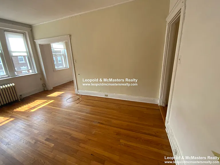 Kelton Street Apartments — Photo 28