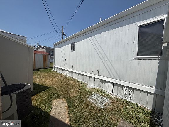 4th image of 14 Hilltop Ave