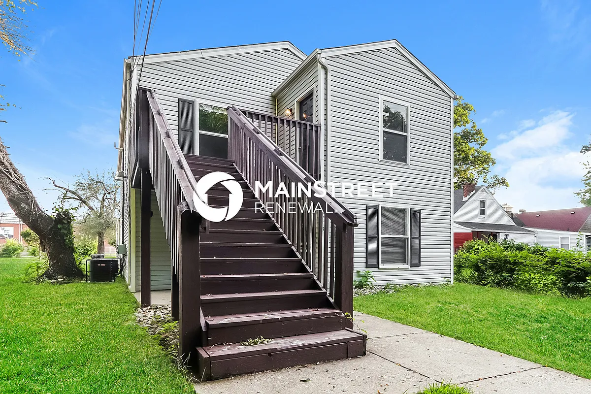 Front View - 2913 Dumesnil St #2