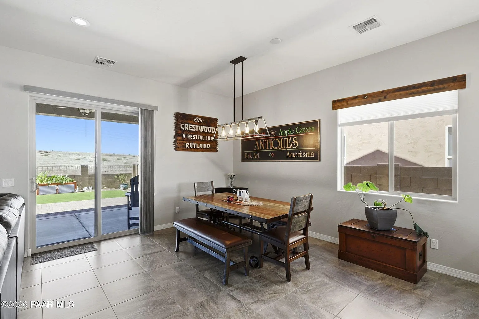 3 bed, 1484 sqft, $2,300 — Photo 3