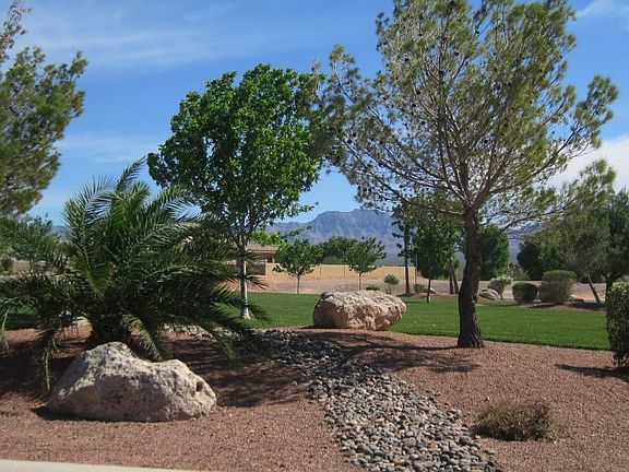 5th image of 689 La Scala Dr