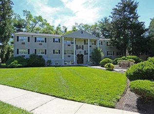 1506 Sweetbriar Rd, Morrisville, PA 19067