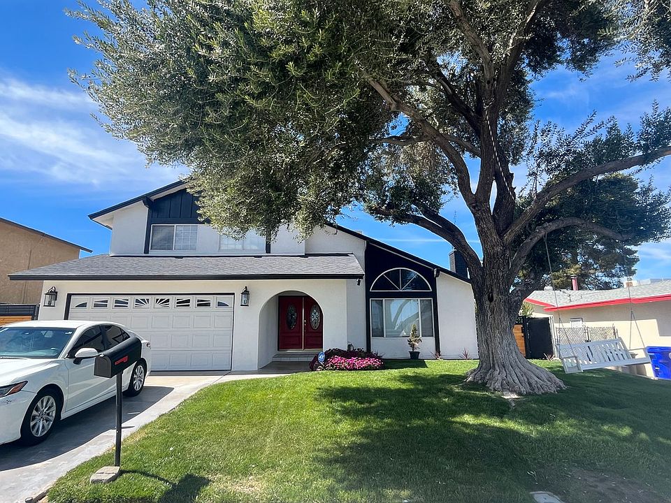 1st image of 436 Oakmont Dr