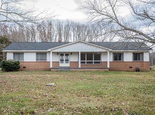 448 Hash Ln, Grottoes, VA 24441