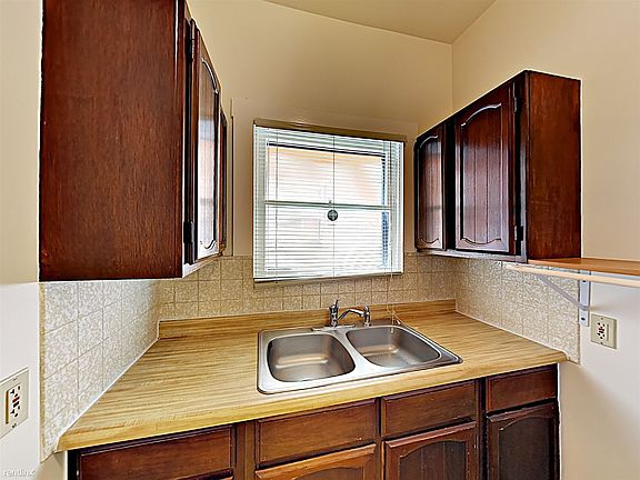 3rd image of 2221 J St