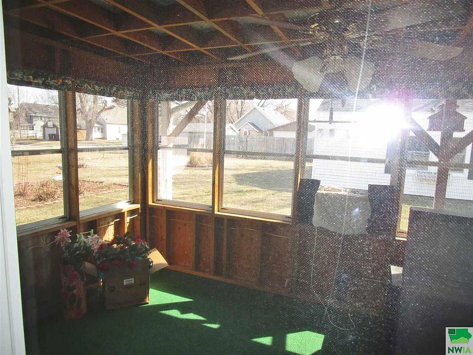 2nd image of 508 4th Ave