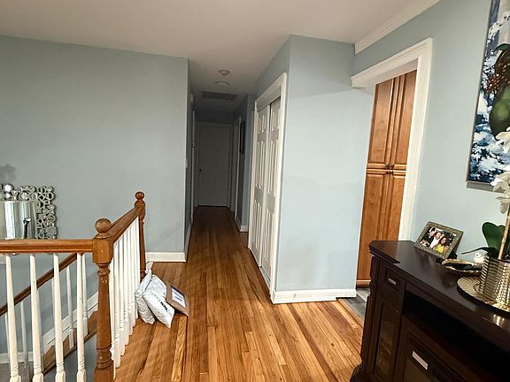 4th image of 47 Milford Dr #1