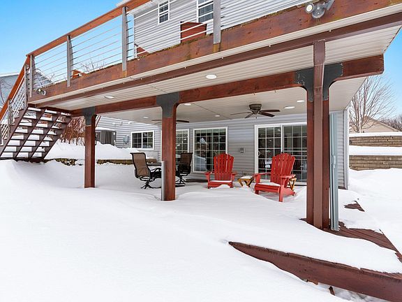 3rd image of 2704 Belle Plane Rd