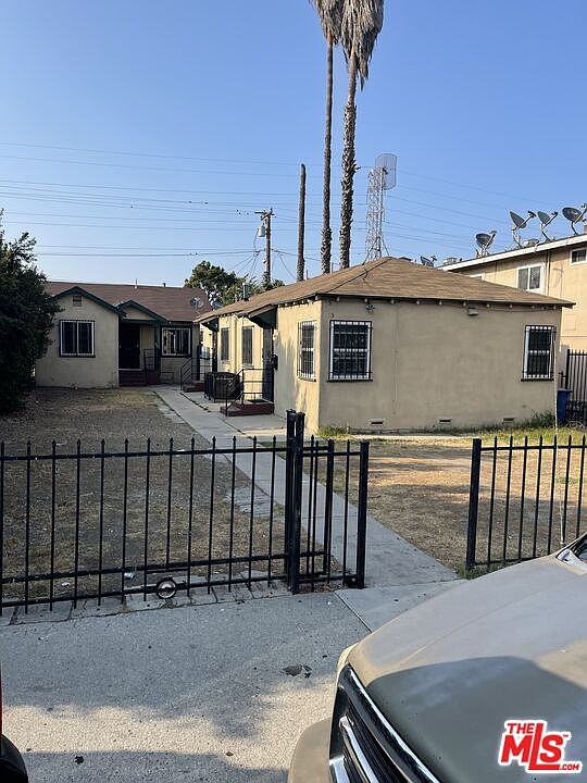 1st image of 1251 W 99th St