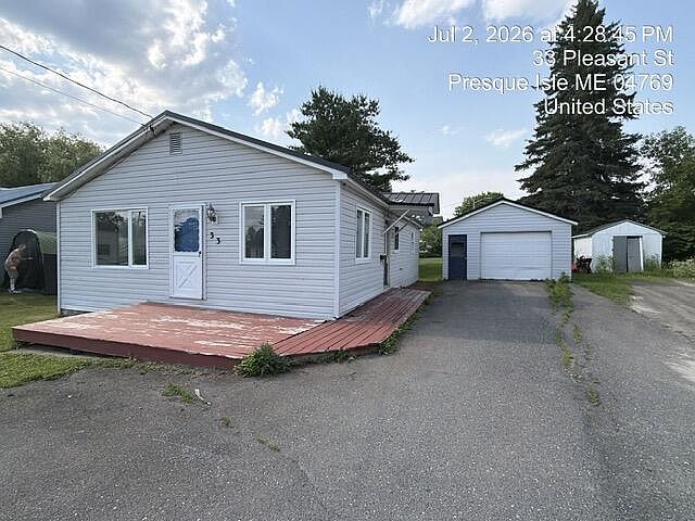 1st image of 33 Pleasant Street