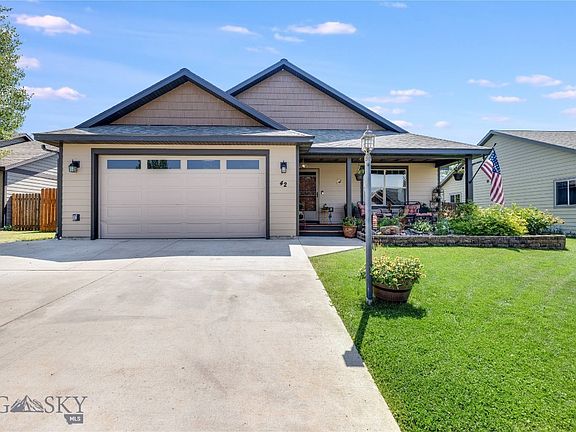 2nd image of 42 Thatch Wood Ln