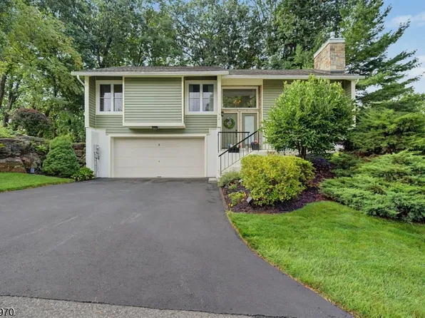 2 Canada Goose Dr, Allamuchy Twp., NJ 07840