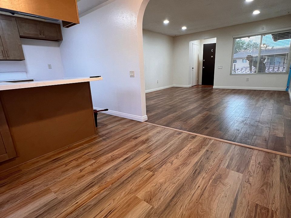 1st image of 414 W Kelly Ave