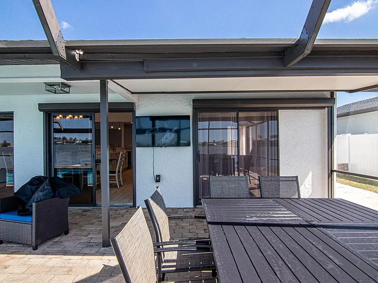 830 SW Santa Barbara Pl — Photo 87