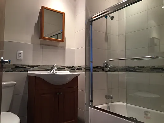 Rented by EXR | media 50