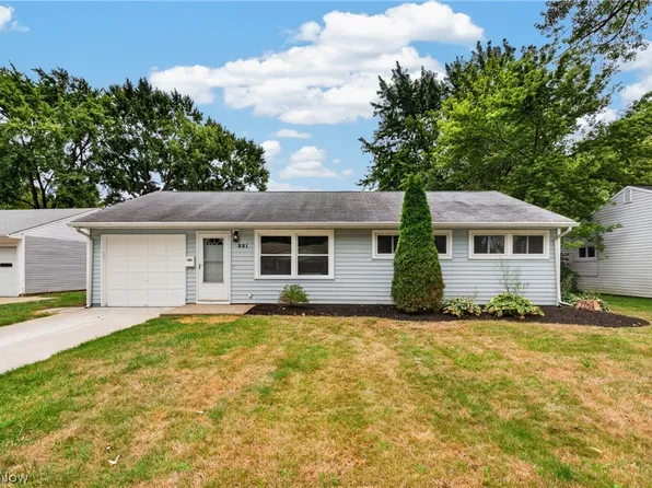 331 Adrian Dr, Berea, OH 44017