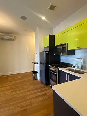 Rented by Pear NYC LLC | media 19