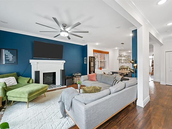 5th image of 3465 Giles Ave