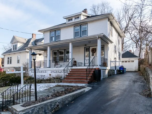 68 Las Casas St, Malden, MA 02148