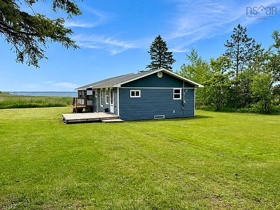 2nd image of 43 Seagull Ln