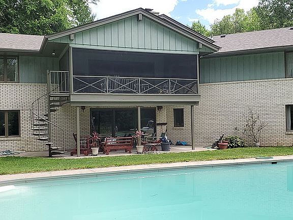 3rd image of 3812 Marsh Ave