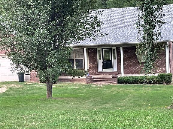 2nd image of 371 Cedarwood Dr