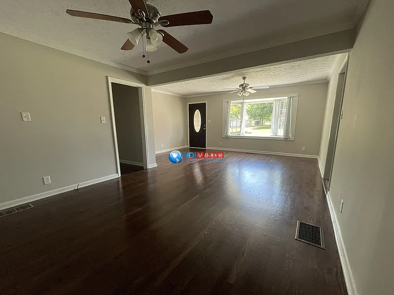 951 Northside Dr — Photo 13