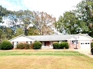 166 Clubhouse Dr, Aliceville, AL 35442