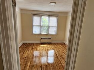 5034 41st St #2, Sunnyside, NY 11104