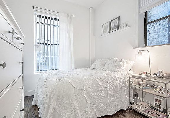 4th image of 210 W 80th St APT 1RW
