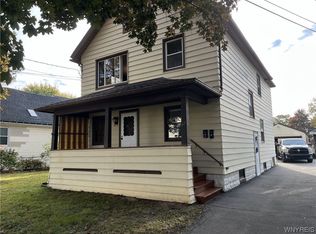 17 7th Ave, North Tonawanda, NY 14120