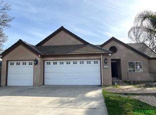 375 E Spring Ln, Lemoore, CA 93245