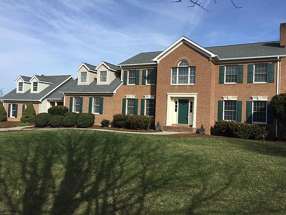 2nd image of 4635 Blue Heron Dr