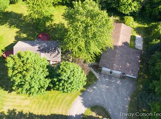 10229 W Parmalee Rd, Middleville, MI 49333