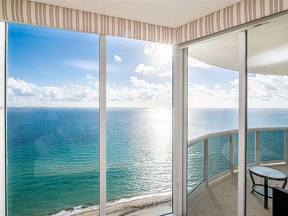 4th image of 17555 Collins Ave #Penthouse 3