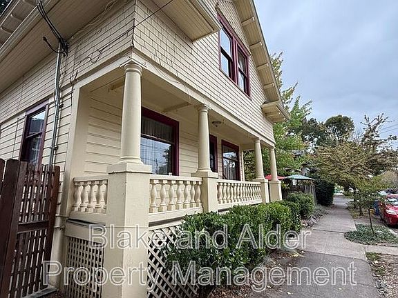 2nd image of 7824 SE 11th Ave