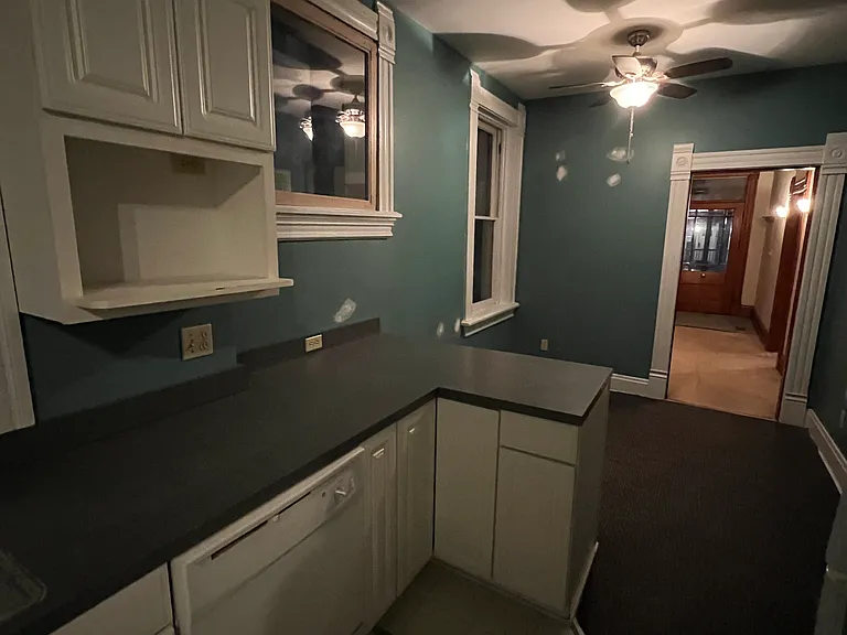 183 S 19th St #1 — Photo 19