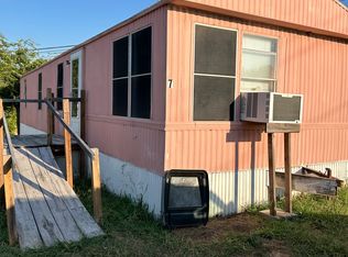 401 Decatur St #7, Bowie, TX 76230