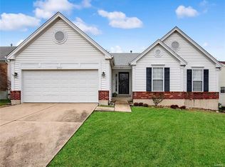 9707 Grantview Forest Dr, Saint Louis, MO 63123