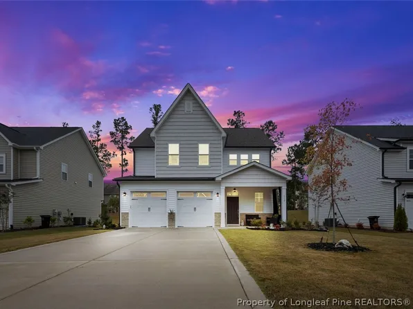 112 Kensington Dr, Spring Lake, NC 28390