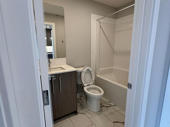 4th image of 6 Merganser Dr W #110