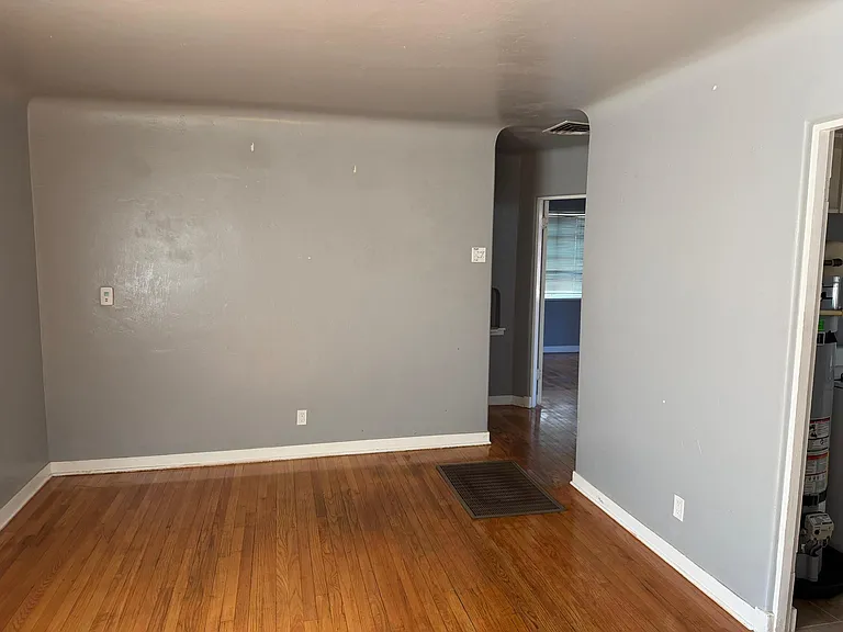 516 Ash St SE #B — Photo 15