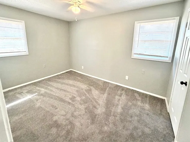 3203 Aden St — Photo 11