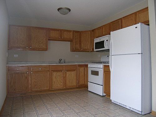 2nd image of 113 E Pineview Dr